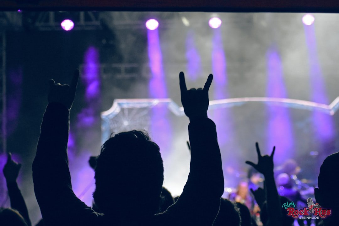 Hey liebe Rock-Gemeinde, Musik-Enthusiasten und alle, die das Rock-Hus am Steinhuder Meer lieben!